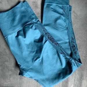 Forever21 Lasercute leggings Seamless style